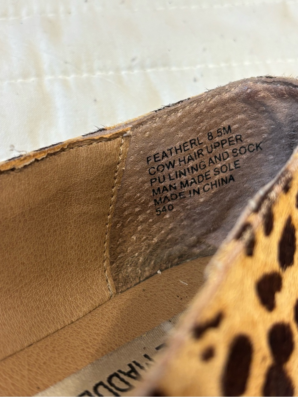 Steve Madden Feather Leopard Print Calf Hair Pointed Toe Loafers Womens 8.5 - Picture 5 of 5